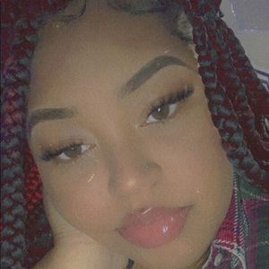 Meet your Posher, Shenea